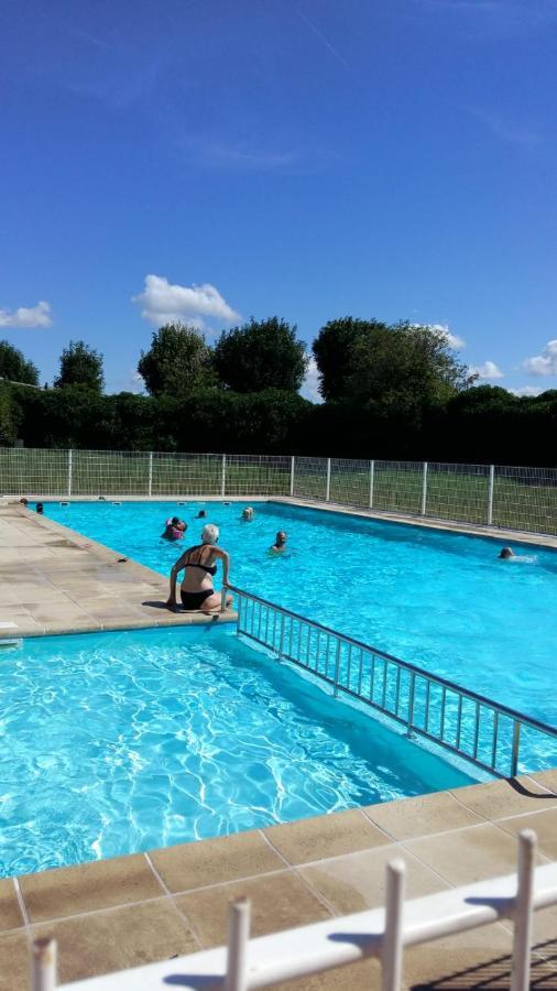 Villa 6 Pers De Haan With Warm Swimming Pool Access מראה חיצוני תמונה